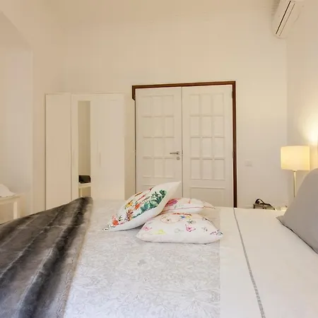 Ginjinha House - 4 - Bairro Alto - With Ac! 3* Lizbona